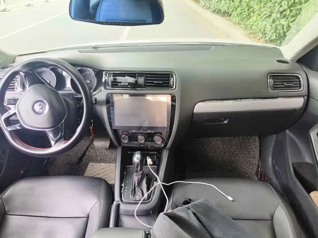 Volkswagen Sagitar 2015 230TSI Automatic Comfort