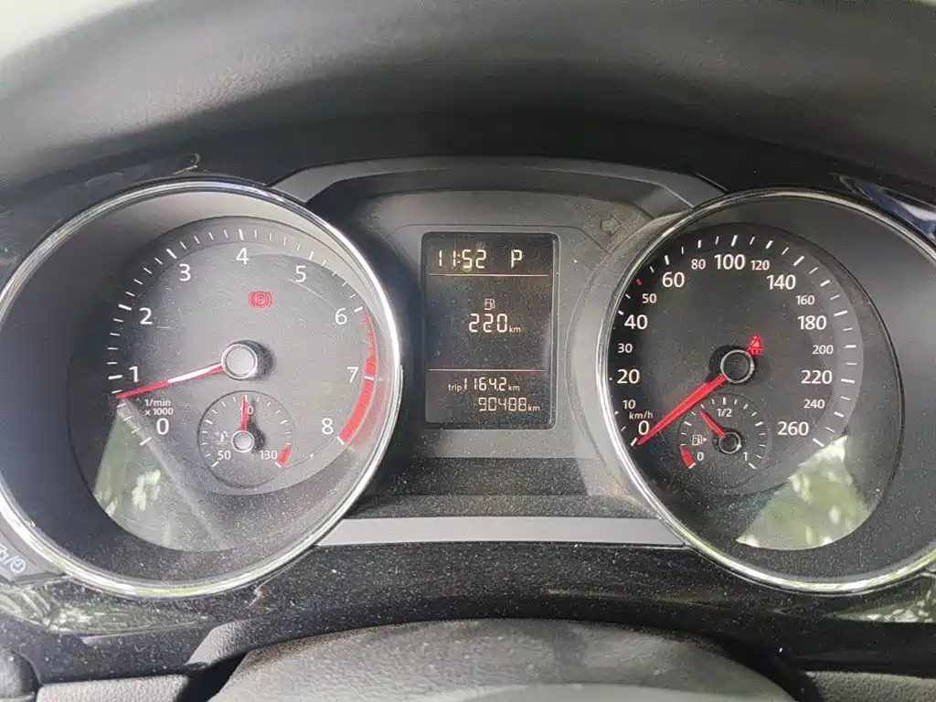 Volkswagen Sagitar 2015 230TSI Automatic Comfort