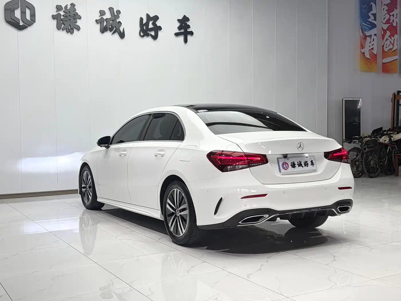 Mercedes-Benz Mercedes-Benz A-Class 2019 A 180 L Sport Sedan