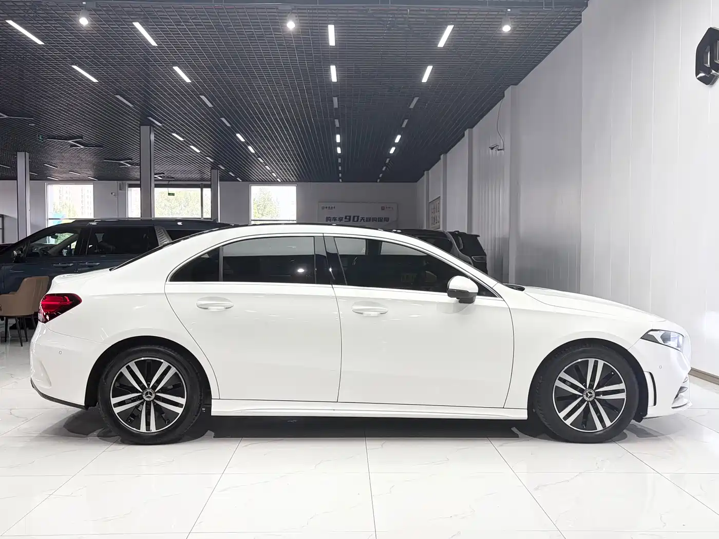 Mercedes-Benz Mercedes-Benz A-Class 2019 A 180 L Sport Sedan