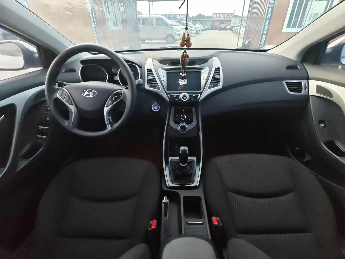 Hyundai Langdong 2015 1.6L Manual Premium