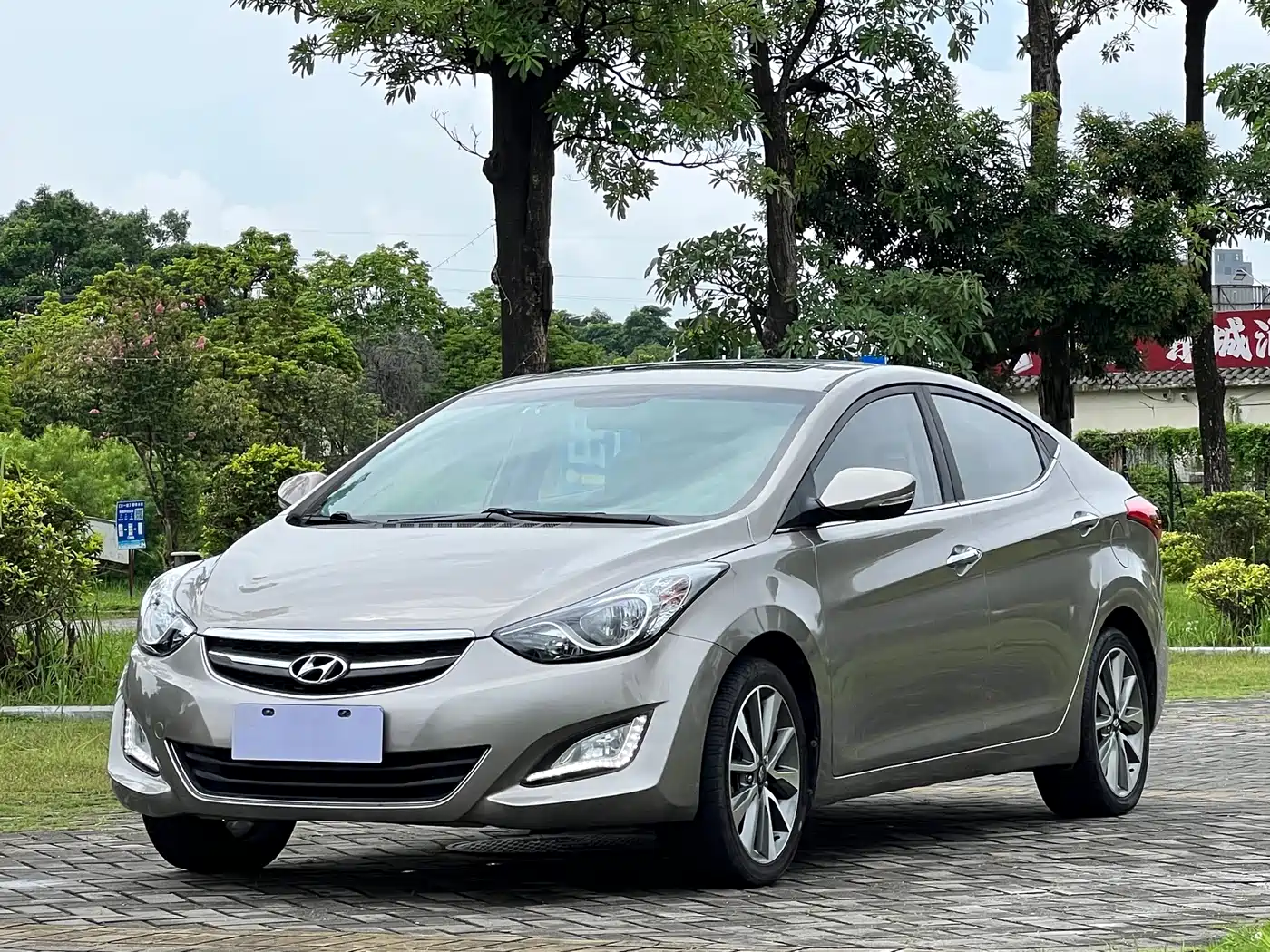 Hyundai Langdong 2016 1.6L Automatic Premium Edition
