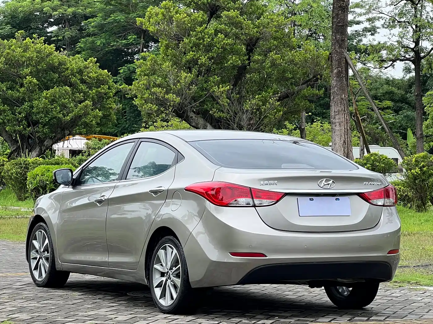 Hyundai Langdong 2016 1.6L Automatic Premium Edition