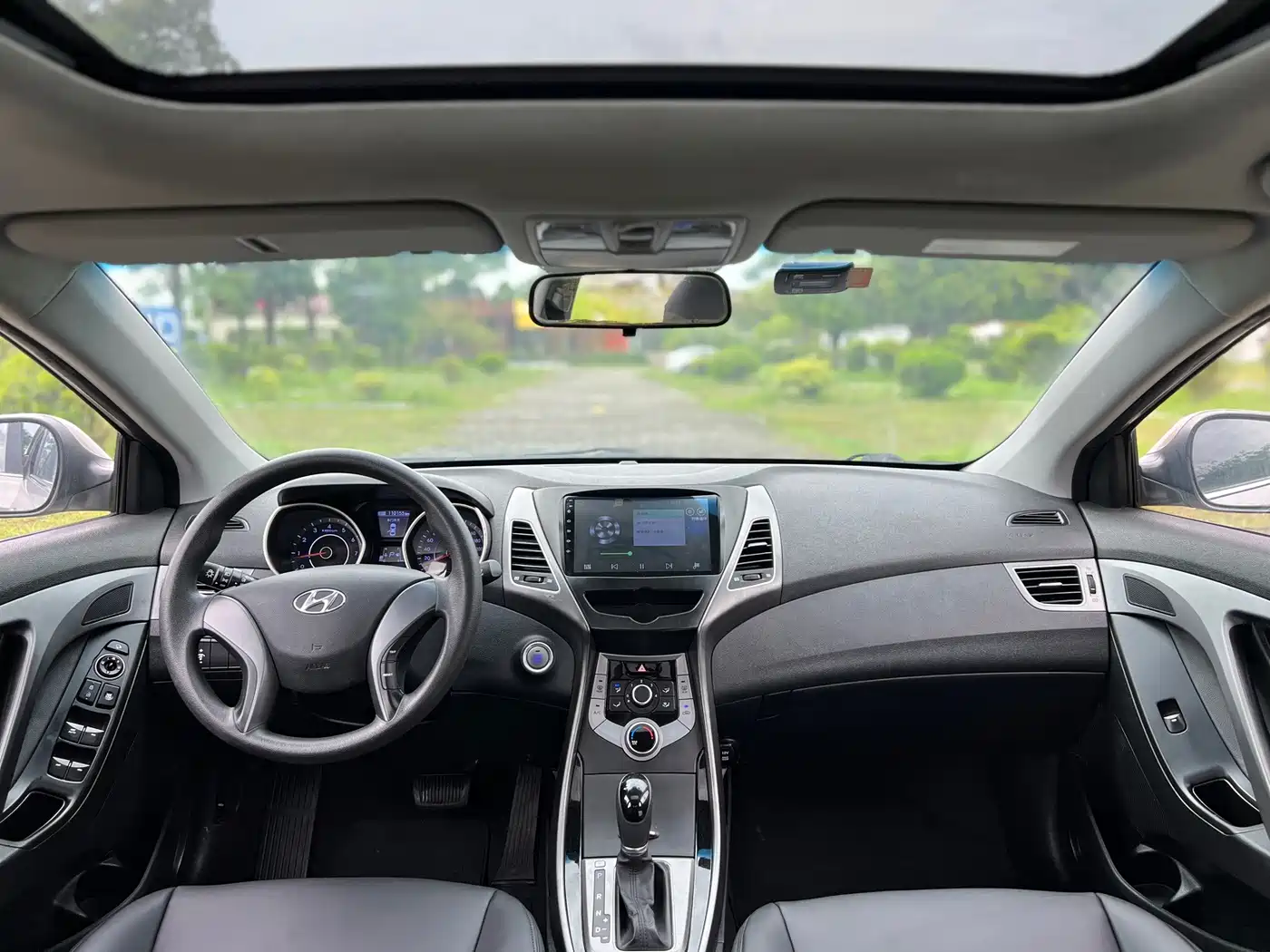 Hyundai Langdong 2016 1.6L Automatic Premium Edition