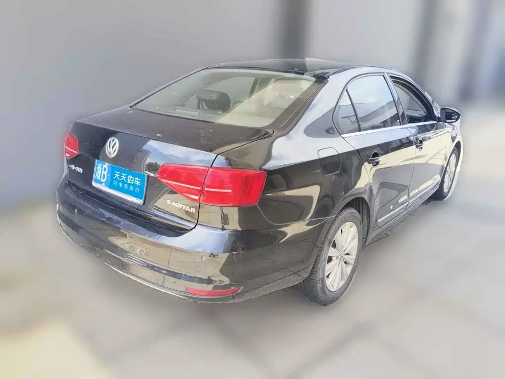 Volkswagen Sagitar 2015 1.6L Automatic Comfort