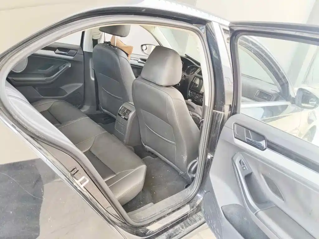 Volkswagen Sagitar 2015 1.6L Automatic Comfort