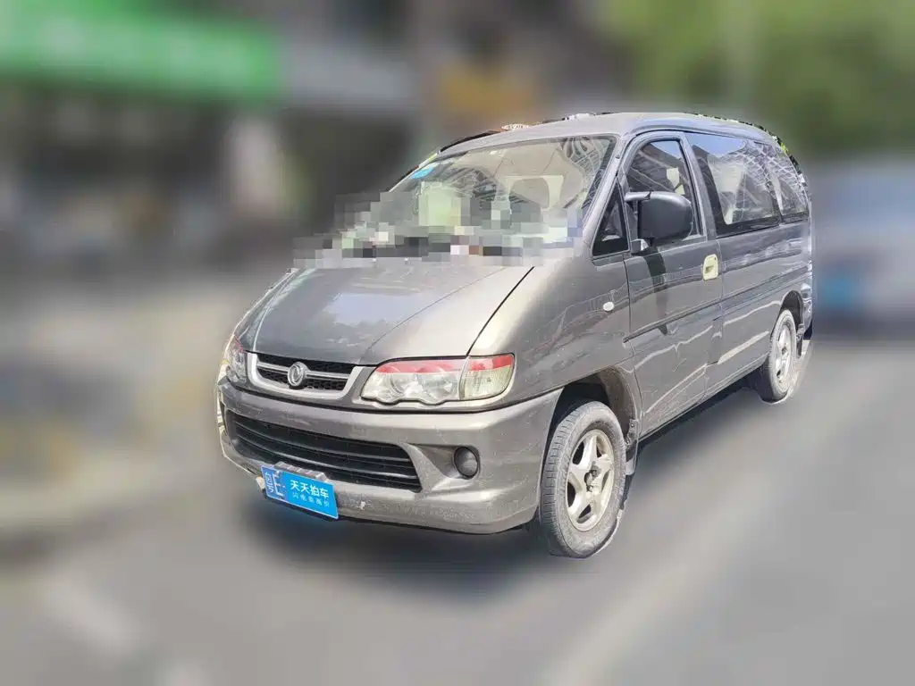 Dongfeng Fengxing Lingzhi 2016 V3 1.5L 7-seat Standard (China V)