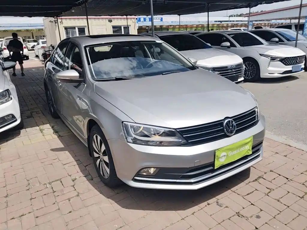 Volkswagen Sagitar 2018 1.6L Automatic Comfort