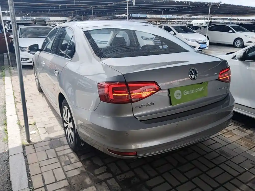 Volkswagen Sagitar 2018 1.6L Automatic Comfort