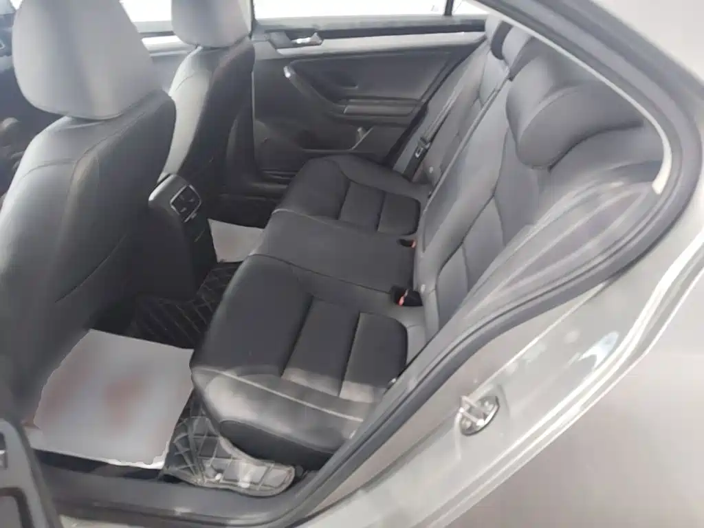 Volkswagen Sagitar 2018 1.6L Automatic Comfort