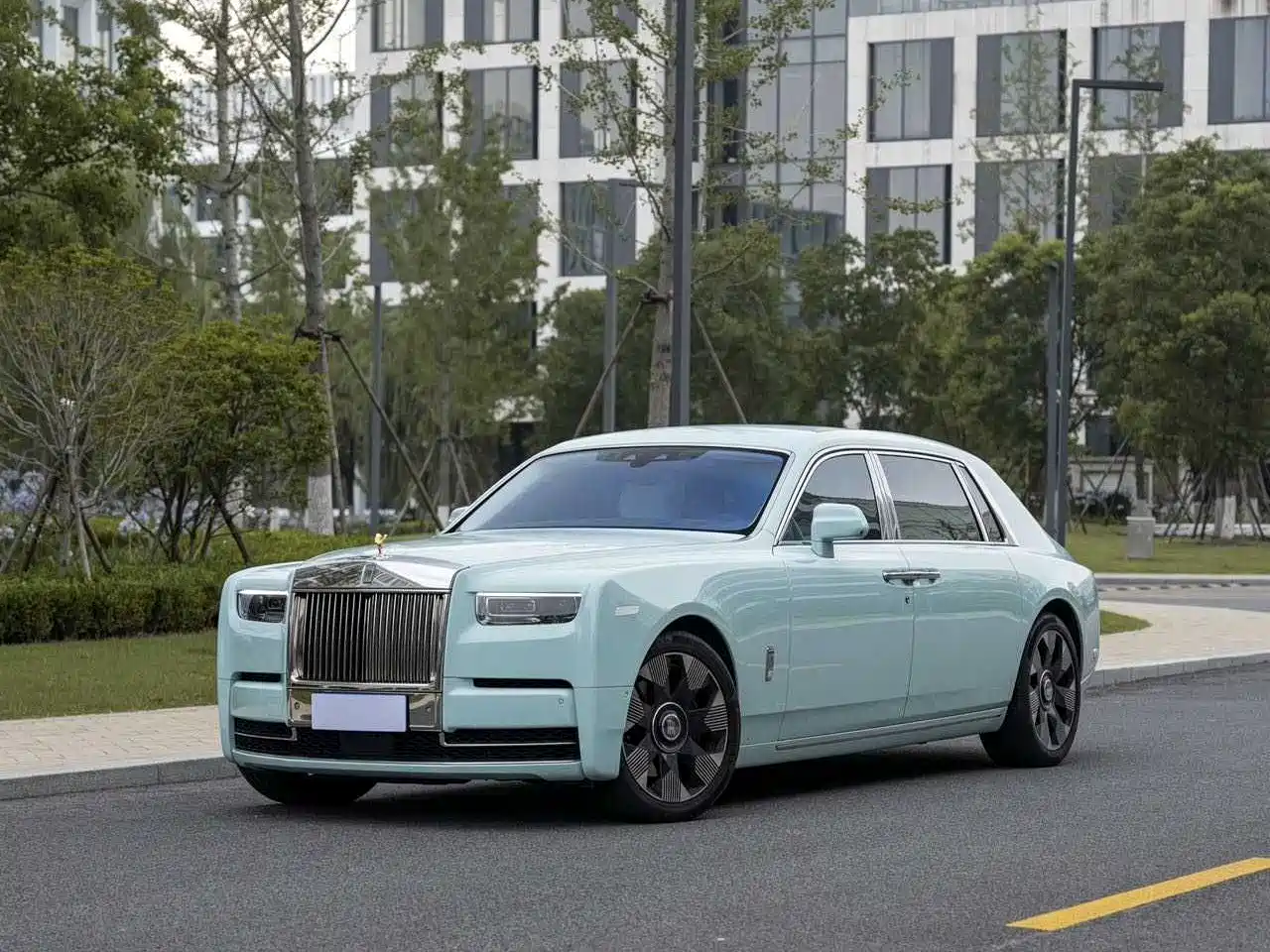 Rolls-Royce Phantom 2024 Long Wheelbase Series II
