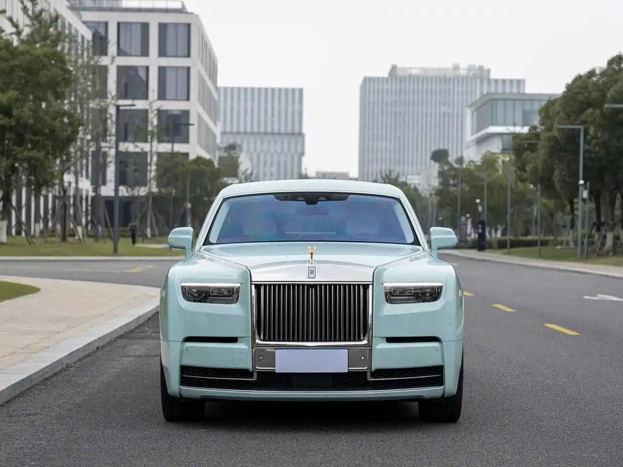 Rolls-Royce Phantom 2024 Long Wheelbase Series II