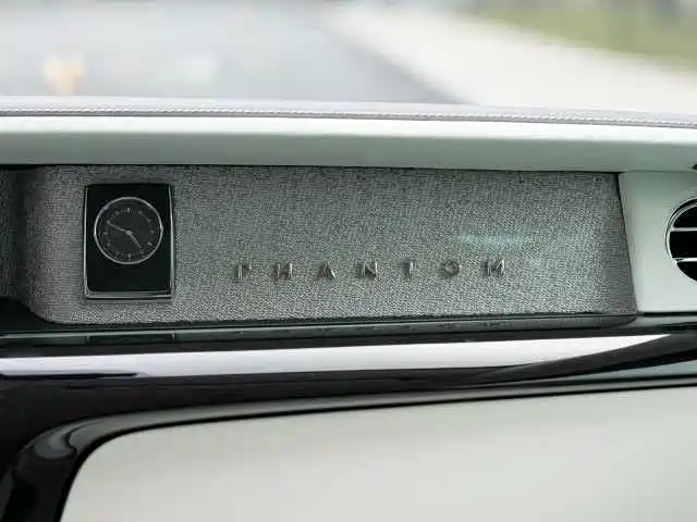 Rolls-Royce Phantom 2024 Long Wheelbase Series II