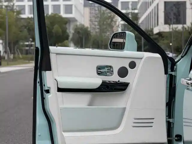 Rolls-Royce Phantom 2024 Long Wheelbase Series II