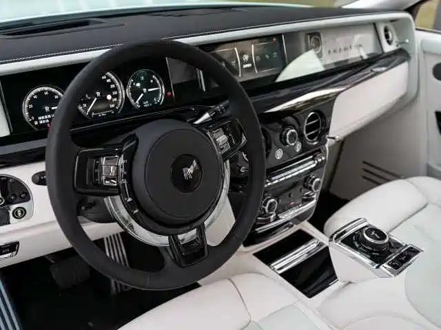 Rolls-Royce Phantom 2024 Long Wheelbase Series II