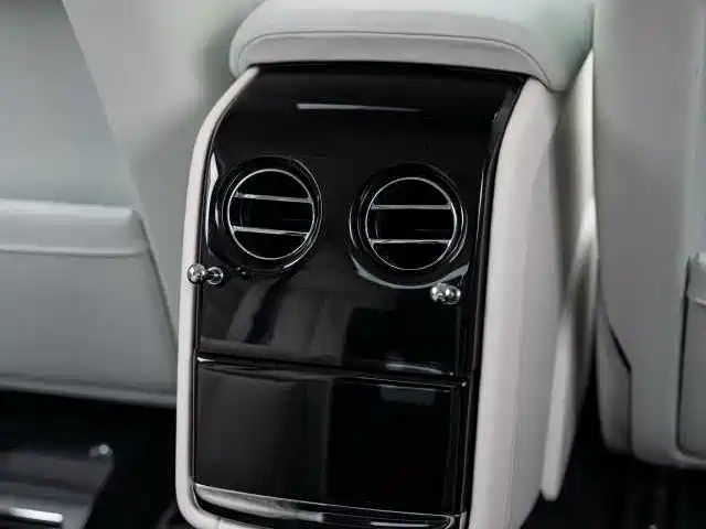 Rolls-Royce Phantom 2024 Long Wheelbase Series II