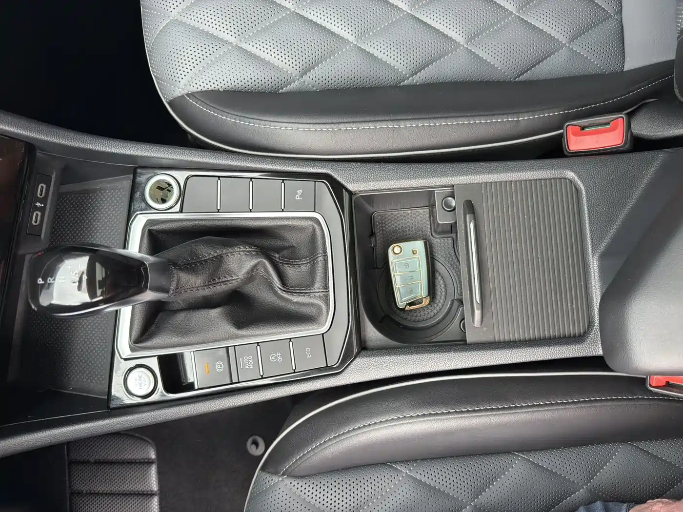 Volkswagen Sagitar 2023 Model Year 280TSI DSG Surpass Edition