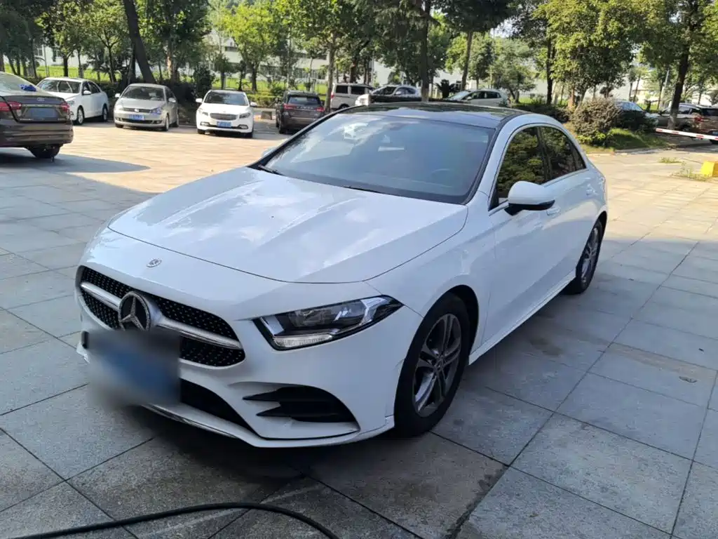 Mercedes-Benz Mercedes-Benz A-Class 2022 A 180 L Sport Sedan