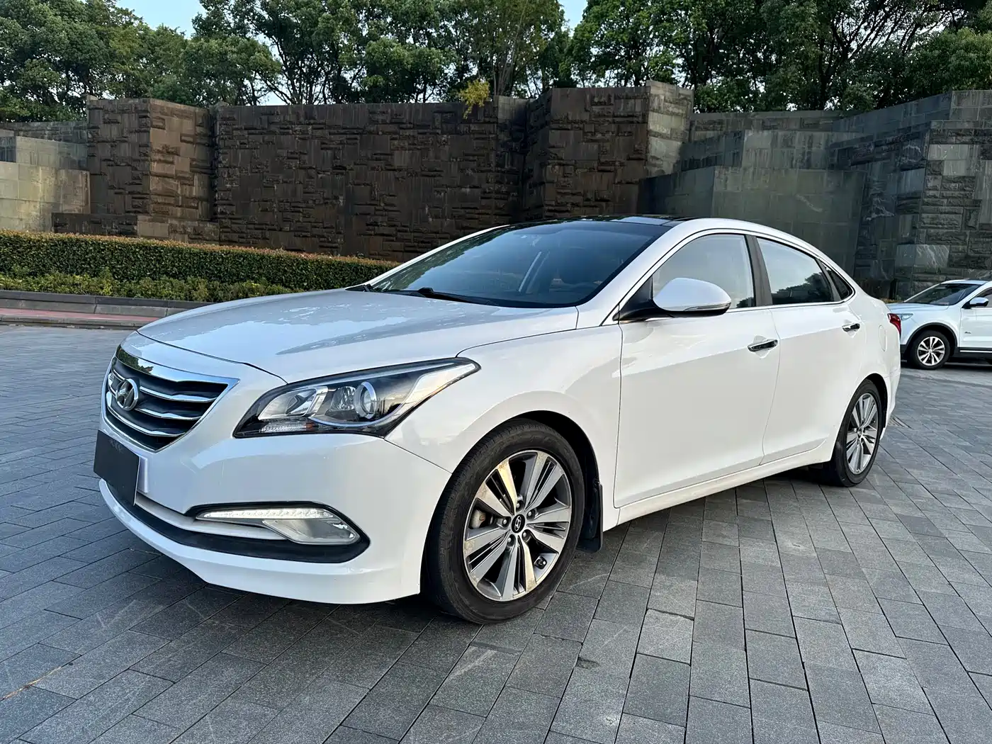 Hyundai Mistra 2016 1.8L Automatic Smart GLS