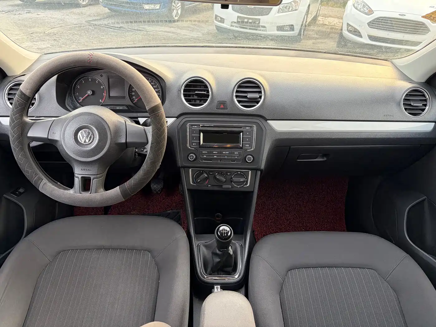 Volkswagen Jetta 2015 Quality Edition 1.4L Manual Comfort