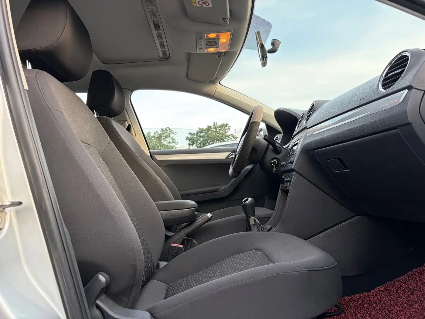 Volkswagen Jetta 2015 Quality Edition 1.4L Manual Comfort