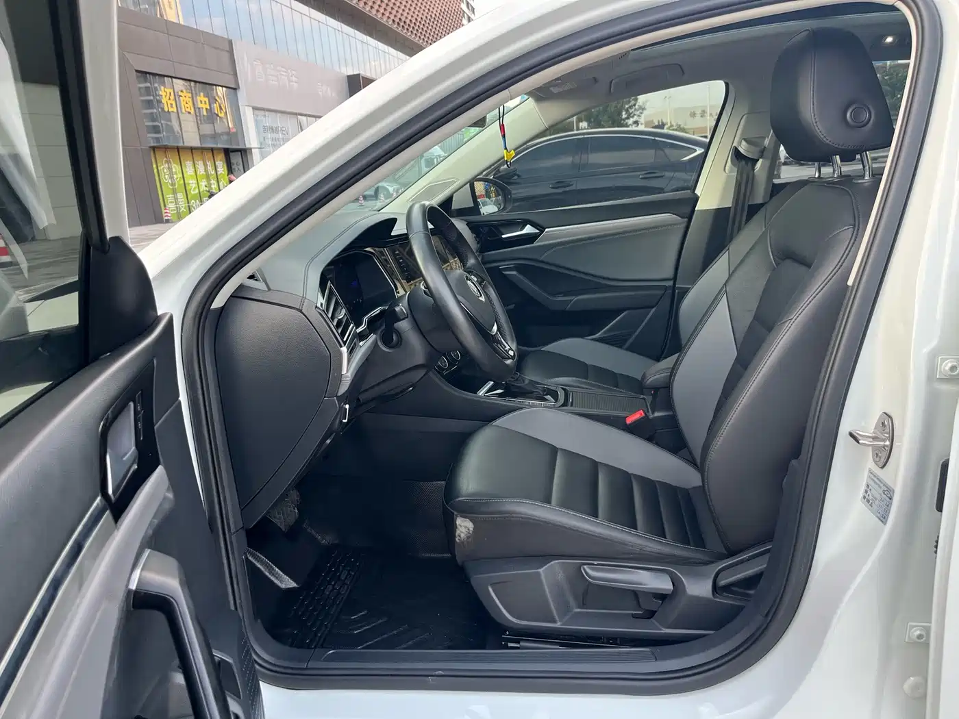 Volkswagen Sagitar 2021 280TSI DSG Surpassing Edition