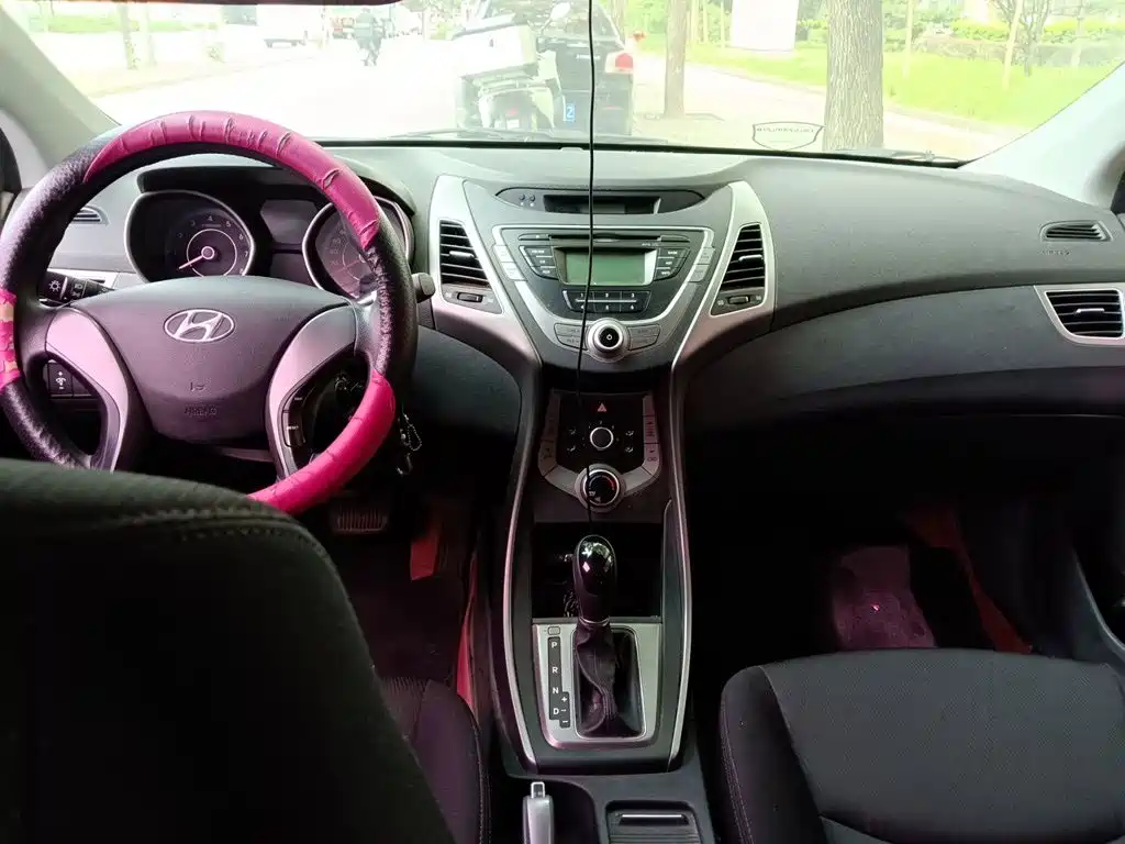 Hyundai Langdong 2015 1.6L Auto Trend