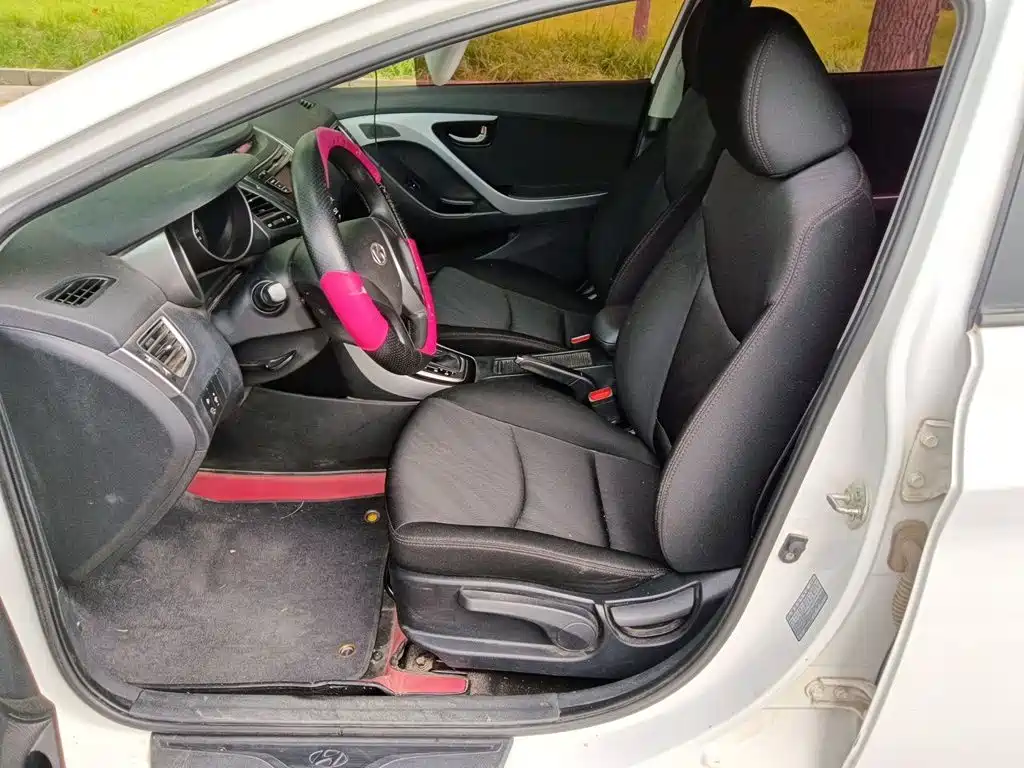 Hyundai Langdong 2015 1.6L Auto Trend