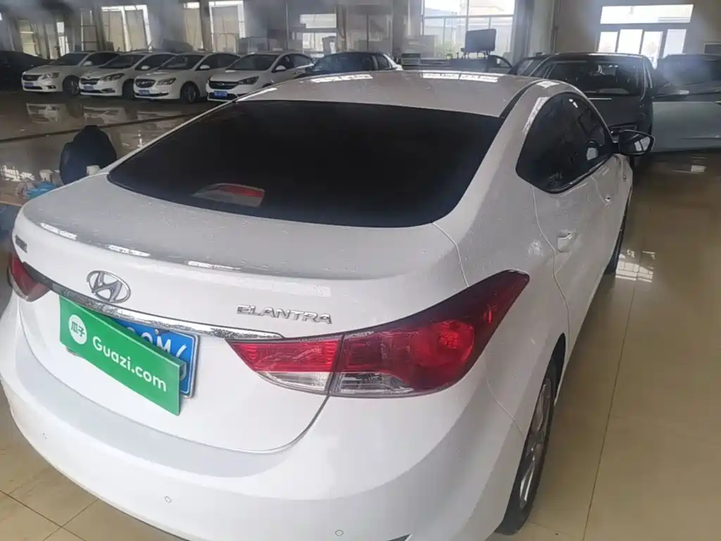 Hyundai Langdong 2015 1.6L Auto Trend