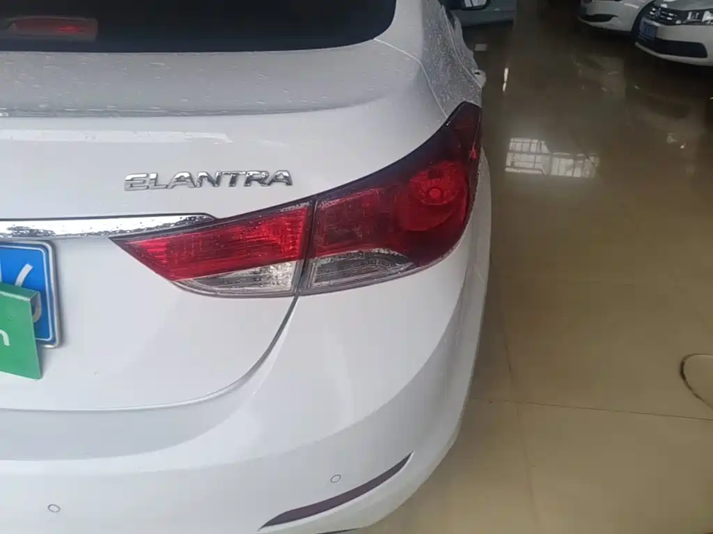 Hyundai Langdong 2015 1.6L Auto Trend