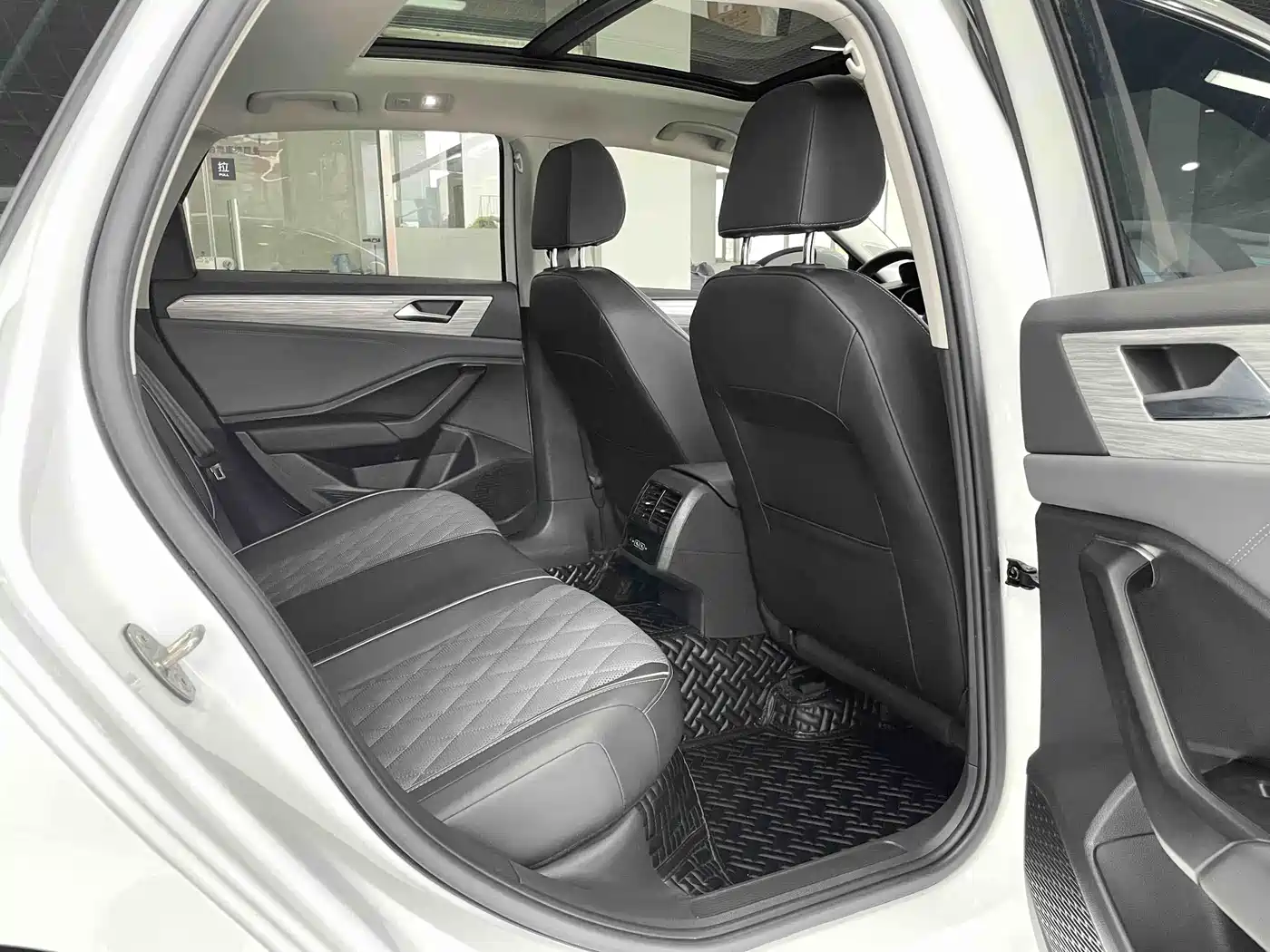 Volkswagen Sagitar 2023 280TSI DSG Beyond Lite