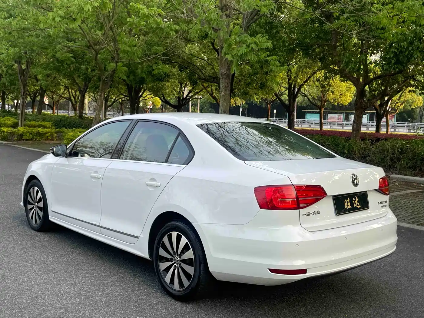 Volkswagen Sagitar 2018 180TSI DSG Premium Edition