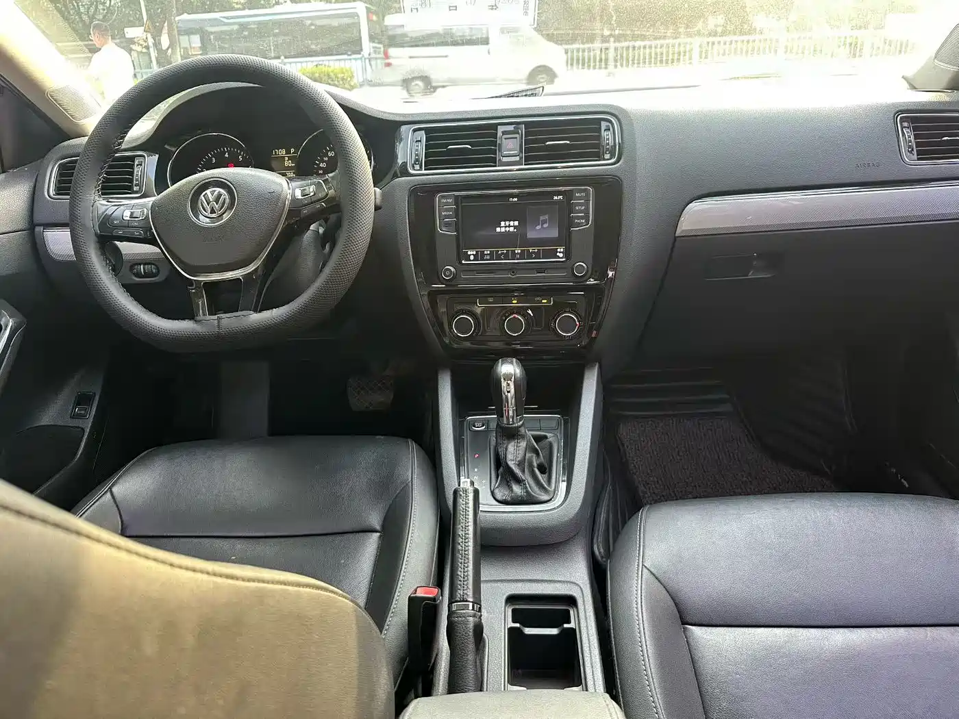Volkswagen Sagitar 2017 1.6L Automatic Comfort