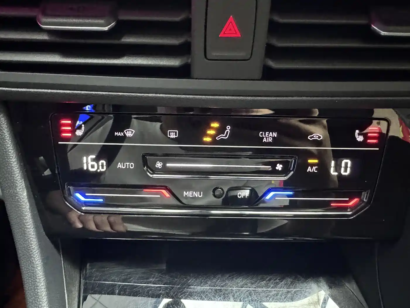 Volkswagen Sagitar 2021 280TSI DSG Luxury Smart Connect