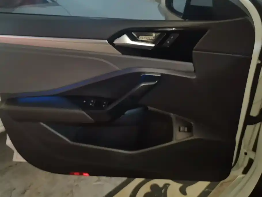 Volkswagen Sagitar 2022 200TSI DSG Soaring Edition