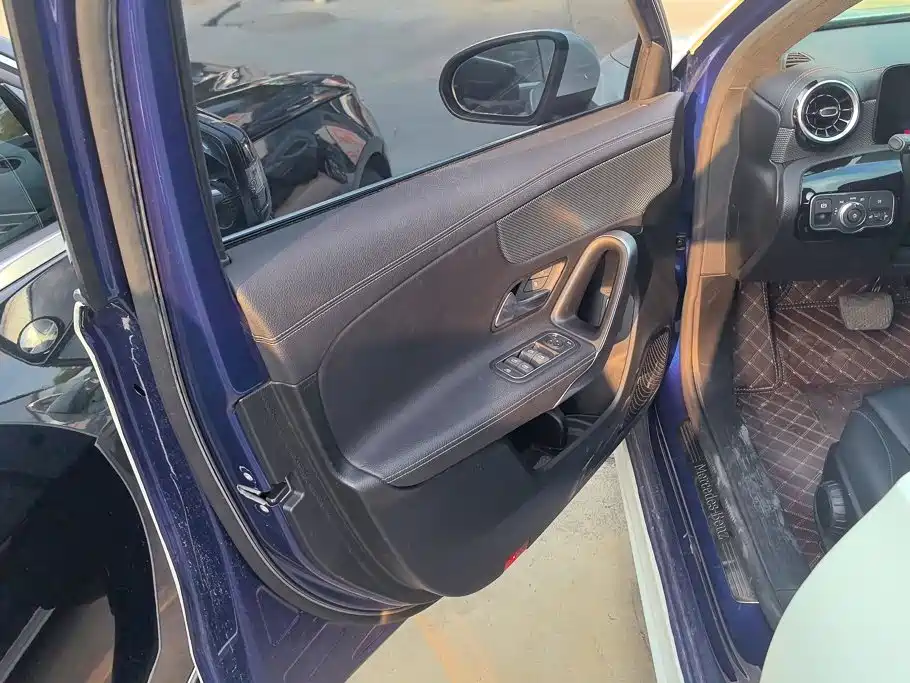 Mercedes-Benz Mercedes-Benz A-Class 2021 A 180 L