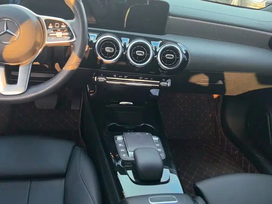 Mercedes-Benz Mercedes-Benz A-Class 2021 A 180 L