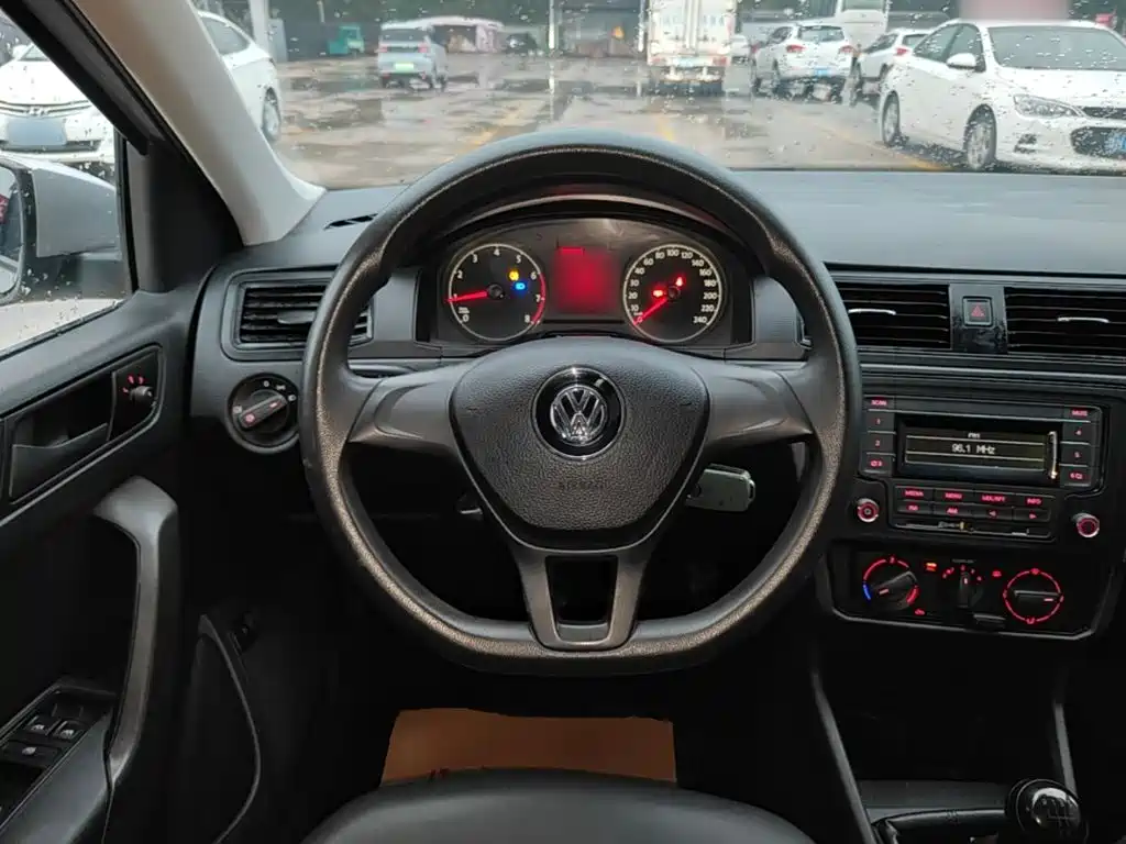 Volkswagen Santana 2016 1.6L Manual Trend Edition