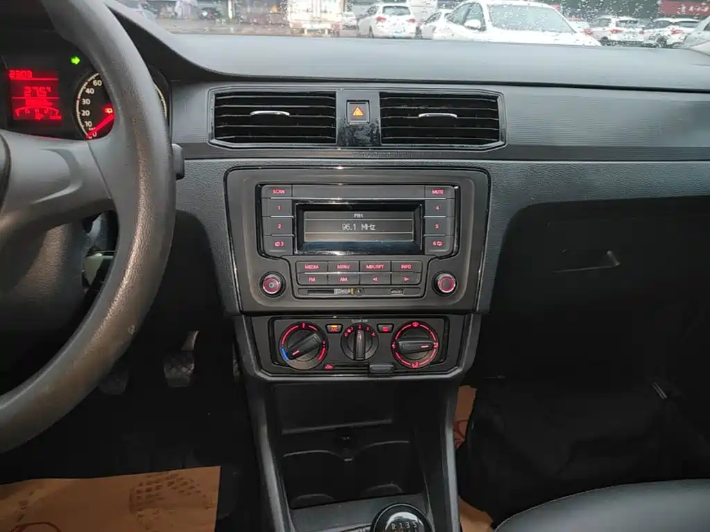 Volkswagen Santana 2016 1.6L Manual Trend Edition