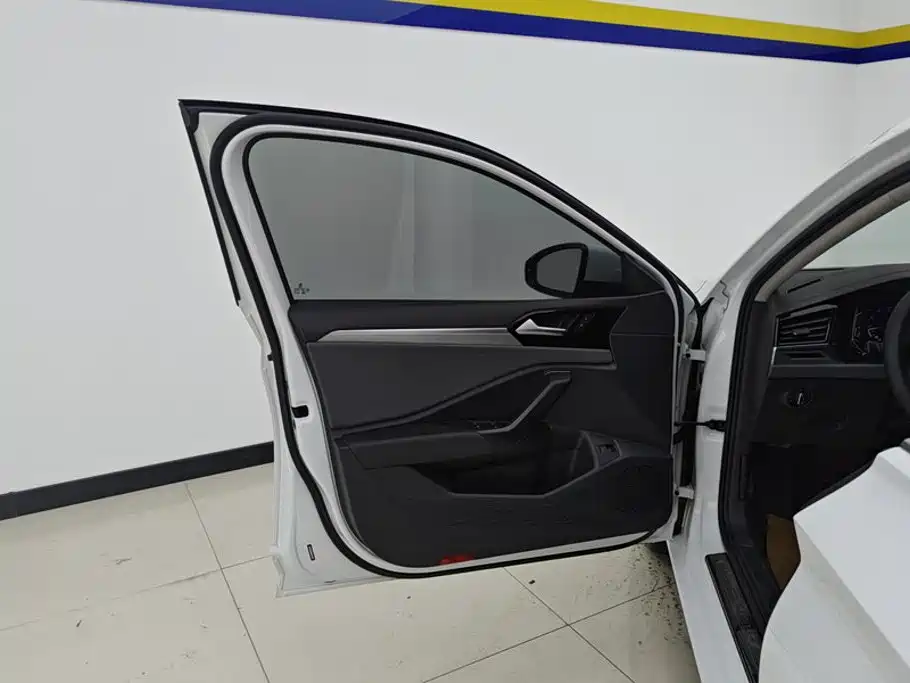 Volkswagen Sagitar 2022 280TSI DSG Soaring Edition