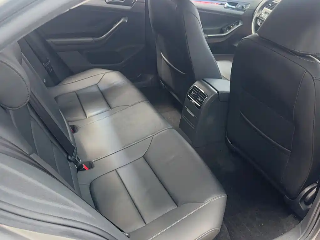 Volkswagen Sagitar 2018 1.6L Automatic Comfort