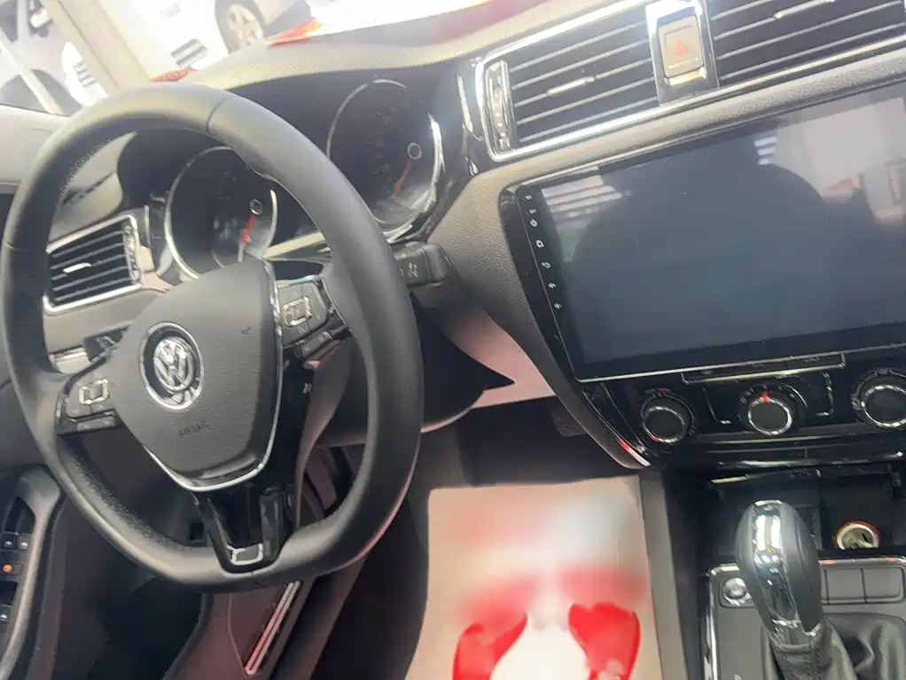 Volkswagen Sagitar 2018 1.6L Automatic Comfort