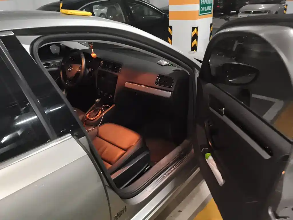 Volkswagen Sagitar 2018 1.6L Automatic Comfort