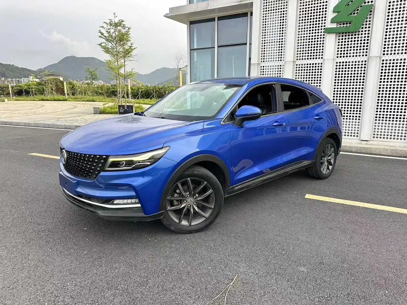 Dongfeng Fengguang Fengguang ix5 2019 220T CVT Zhi Shang China VI