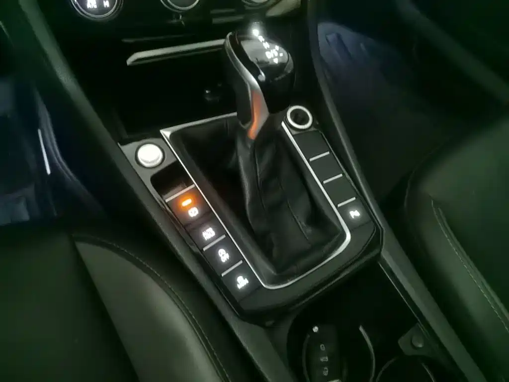 Volkswagen Sagitar 2021 280TSI DSG Surpassing Edition