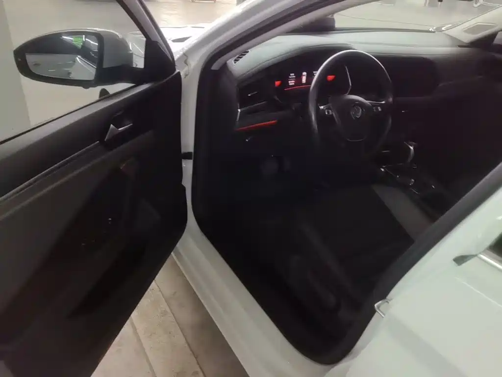 Volkswagen Sagitar 2021 280TSI DSG Surpassing Edition