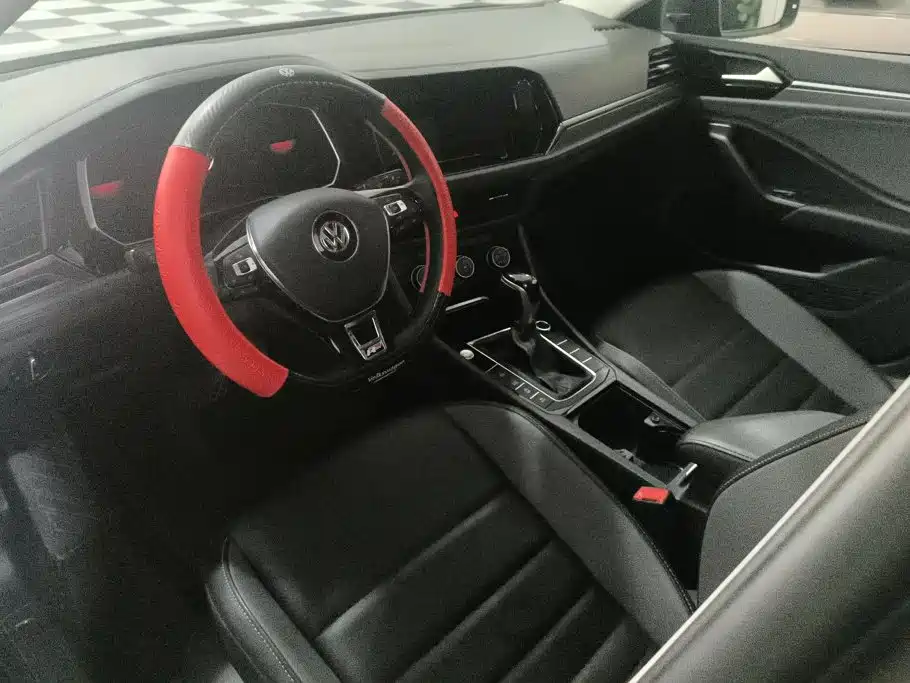 Volkswagen Sagitar 2021 280TSI DSG Surpassing Edition
