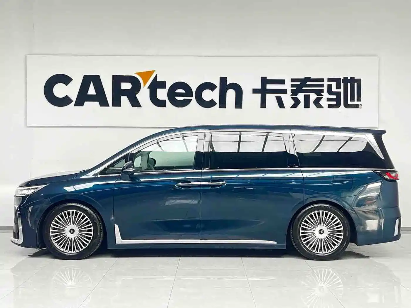 Voyah Auto Voyah Dreamer 2025 PHEV AWD Flagship Kunpeng Edition