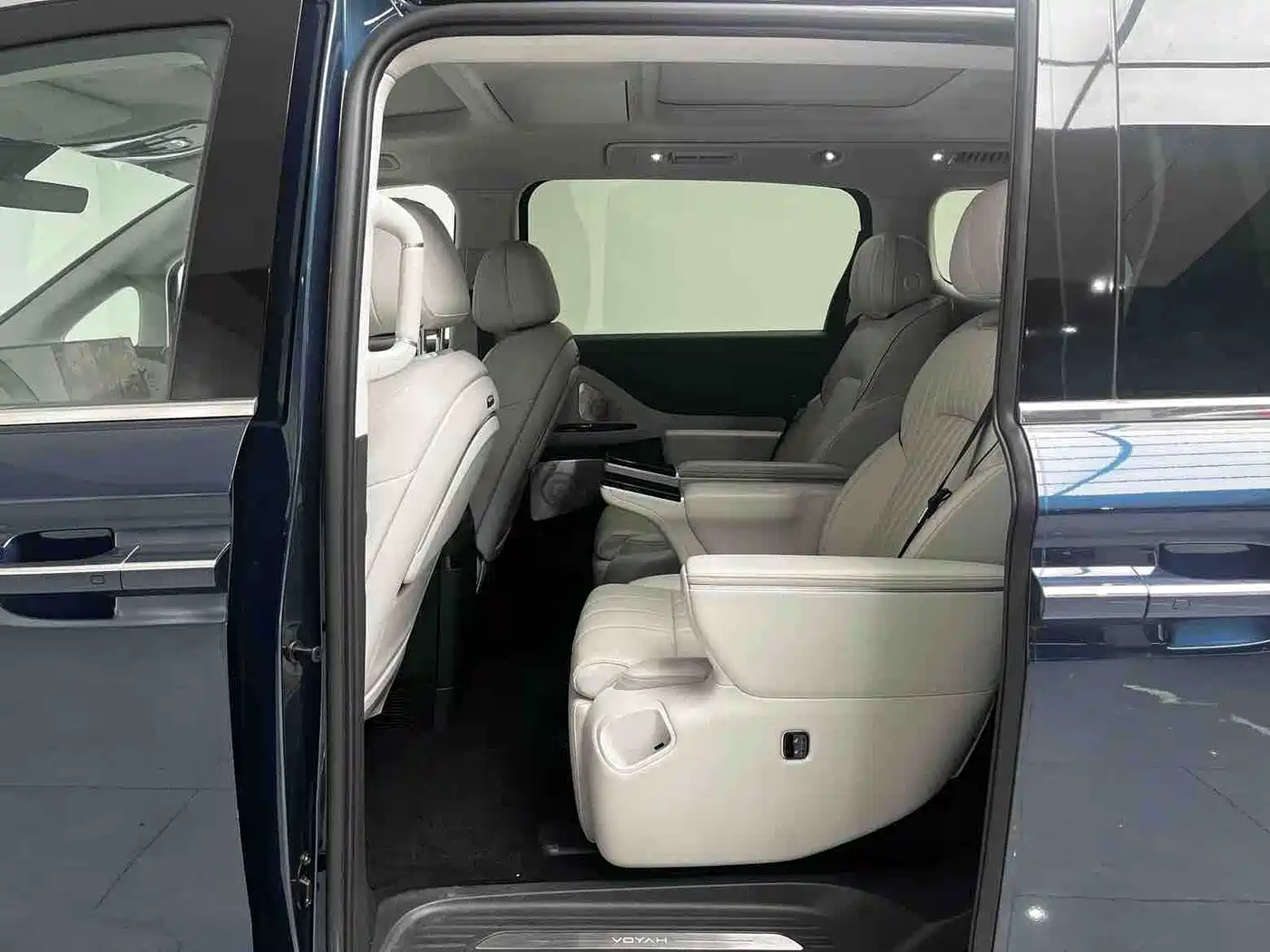 Voyah Auto Voyah Dreamer 2025 PHEV AWD Flagship Kunpeng Edition