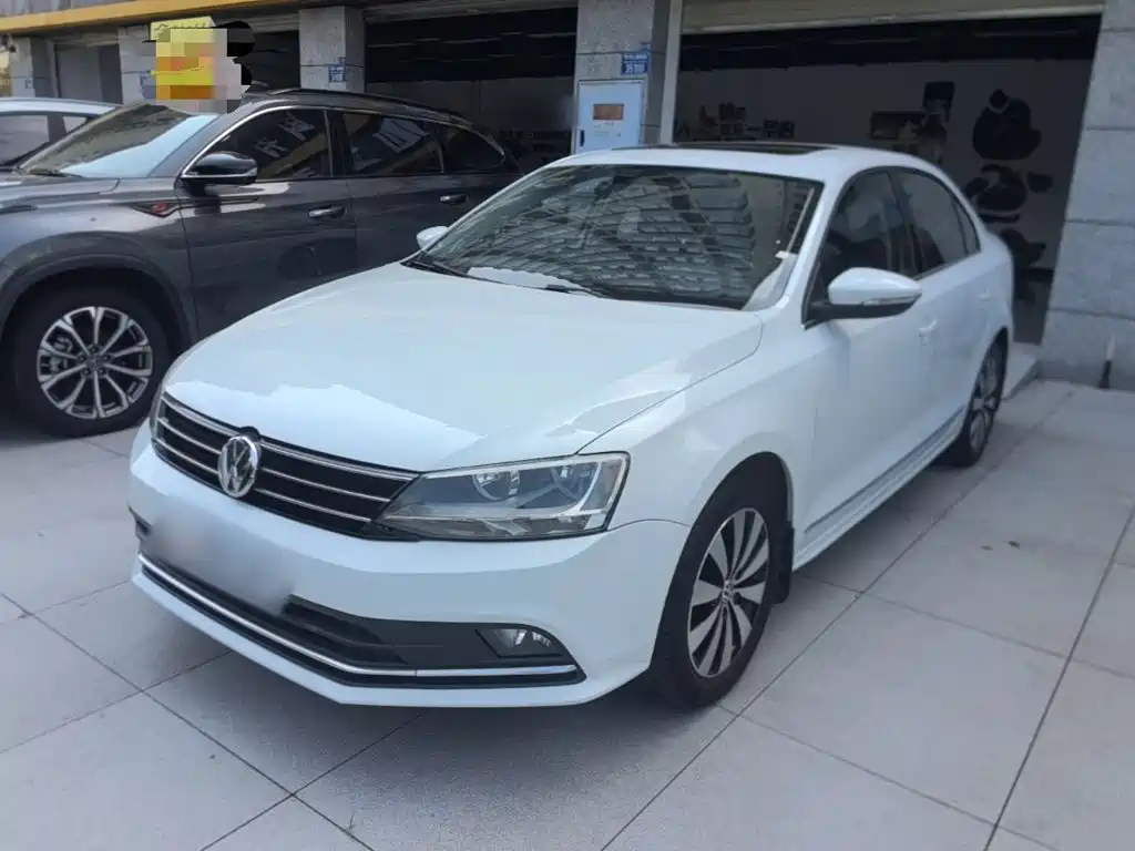 Volkswagen Sagitar 2017 1.6L Automatic Comfort